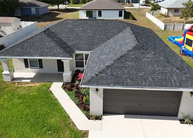 Property at 213 Manasota St, Fort Myers, FL 33913, 3 beds, 2 baths