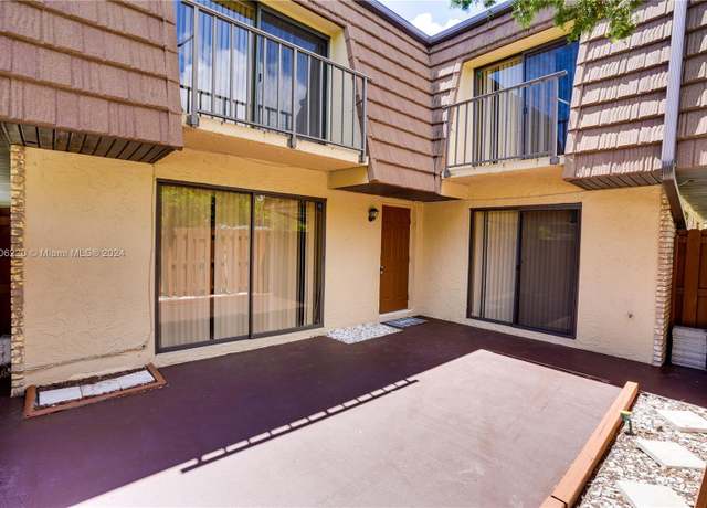 Property at 1458 N Lawnwood Cir Unit 27C, Fort Pierce, FL 34950, 2 beds, 1.5 baths