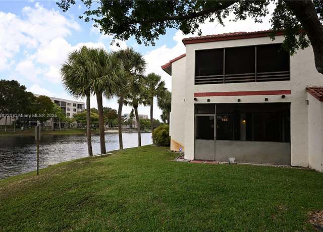 Property at 1170 N Hiatus Rd #1170, Pembroke Pines, FL 33026, 3 beds, 2 baths