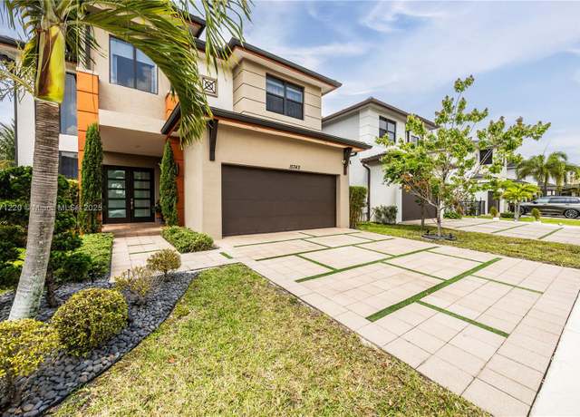 Property at 15742 NW 88th Ave, Miami Lakes, FL 33018, 4 beds, 3 baths