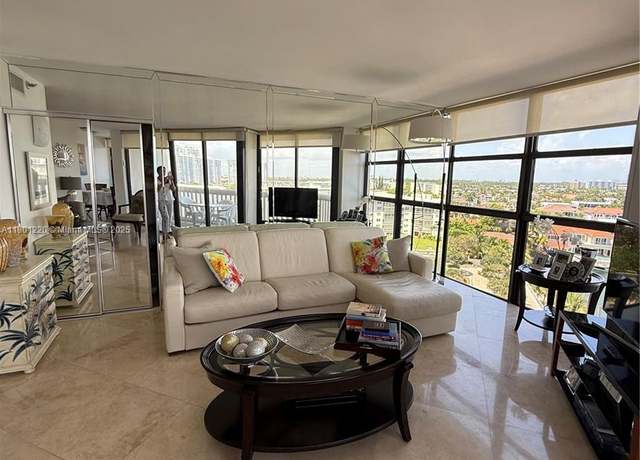 Property at 1000 Island Blvd #911, Aventura, FL 33160, 2 beds, 2 baths
