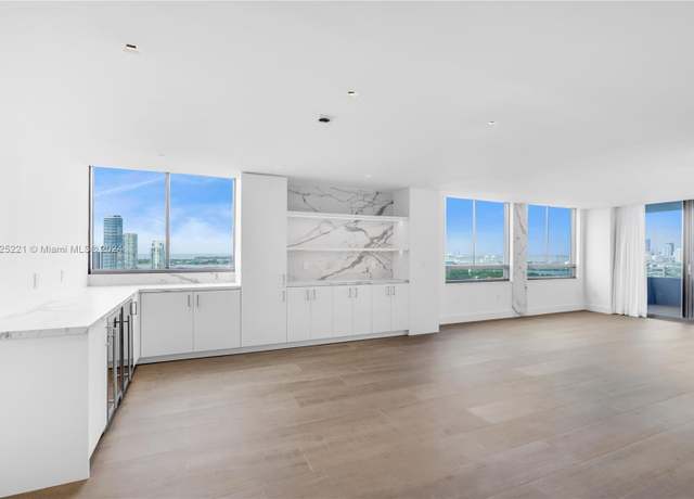 Property at 1330 West Ave #2708, Miami Beach, FL 33139, 2 beds, 2 baths