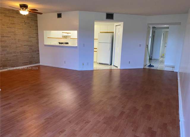 Property at 1300 SW 125th Ave Unit 313K, Pembroke Pines, FL 33027, 1 bed, 1.5 baths
