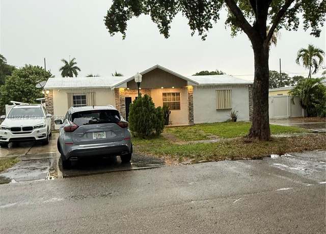 Property at 1031 NE 142nd St, North Miami, FL 33161, 4 beds, 3 baths