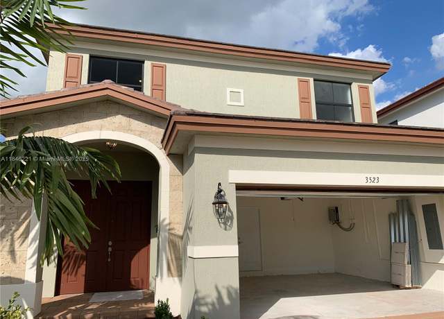 Property at 3523 W 105th Pl, Hialeah, FL 33018, 4 beds, 3 baths