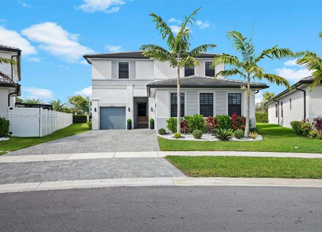 Property at 17577 SW 41st St, Miramar, FL 33029, 5 beds, 4.5 baths
