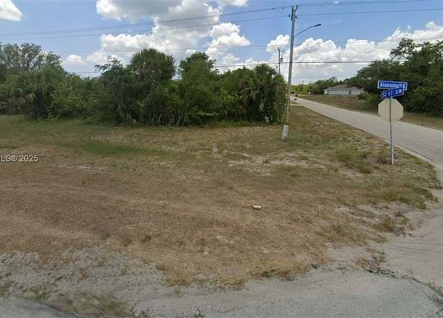 Property at 2500 52nd St SW, Lehigh Acres, FL 33976