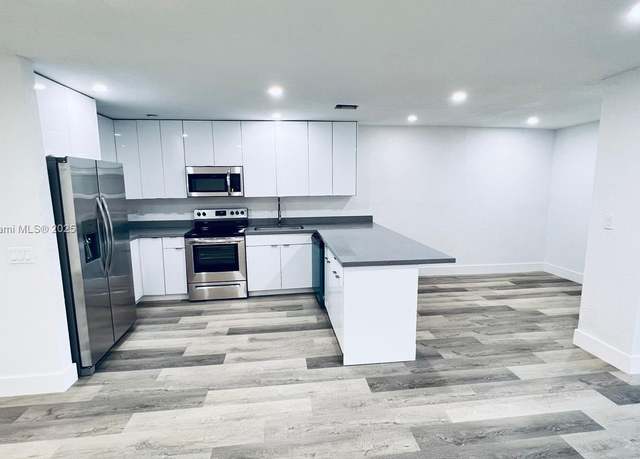 Property at 2638 NW 60th Way #178, Sunrise, FL 33313, 4 beds, 2.5 baths