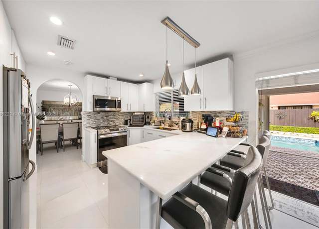 Property at 13453 SW 39th Ln, Miami, FL 33175, 4 beds, 2 baths