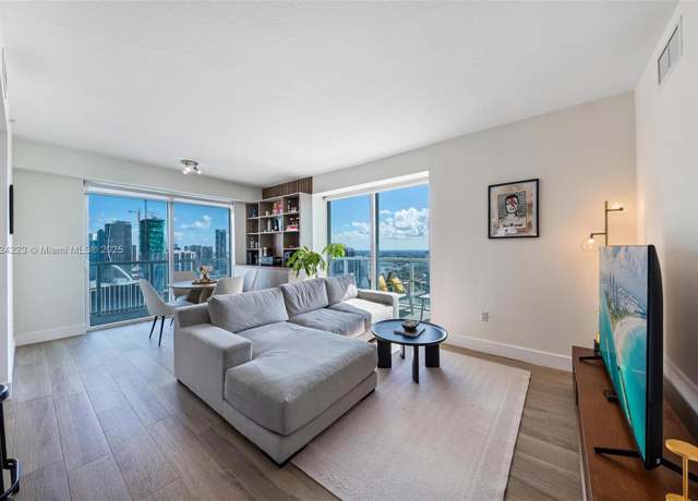 Property at 1900 N Bayshore Dr #4111, Miami, FL 33132, 2 beds, 2 baths