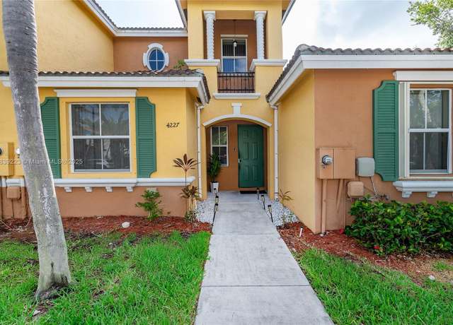 Property at 4227 NE 9th St, Homestead, FL 33033, 3 beds, 3 baths