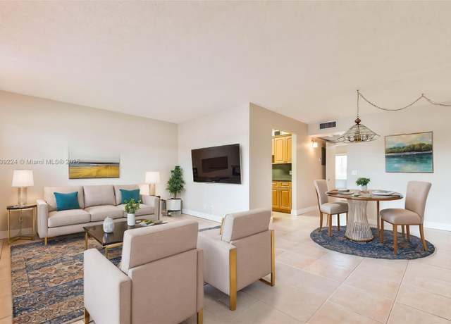 Property at 13355 SW 9th Ct Unit 104H, Pembroke Pines, FL 33027, 1 bed, 1.5 baths