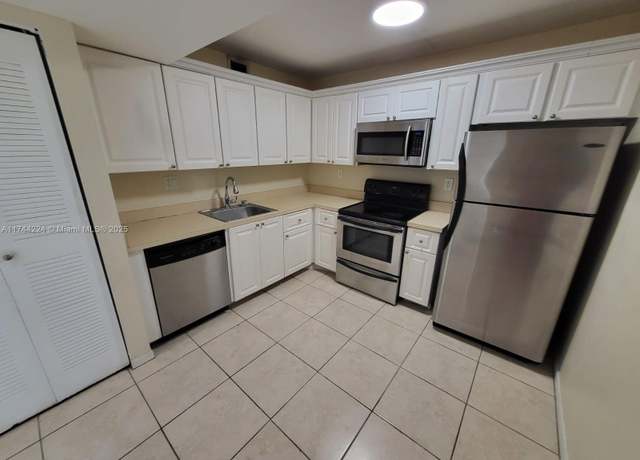 Property at 711 N Pine Island Rd #407, Plantation, FL 33324, 2 beds, 2 baths