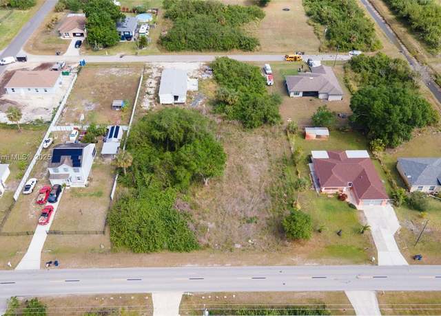 Property at 2912 40th St SW, Lehigh Acres, FL 33976