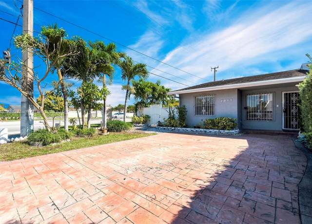 Property at 2401 SW 102nd Ave, Miami, FL 33165, 3 beds, 2 baths
