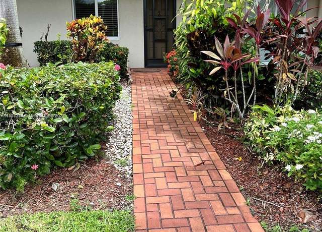 Property at 14360 Strathmore Ln #102, Delray Beach, FL 33446, 2 beds, 2 baths