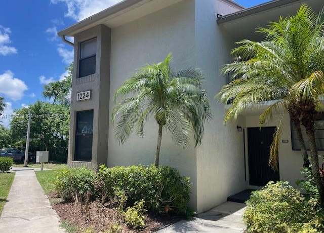 Property at 1224 S Military Trl #2312, Deerfield Beach, FL 33442, 2 beds, 1.5 baths