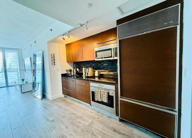 Property at 475 Brickell Ave #4910, Miami, FL 33131, 1 bath