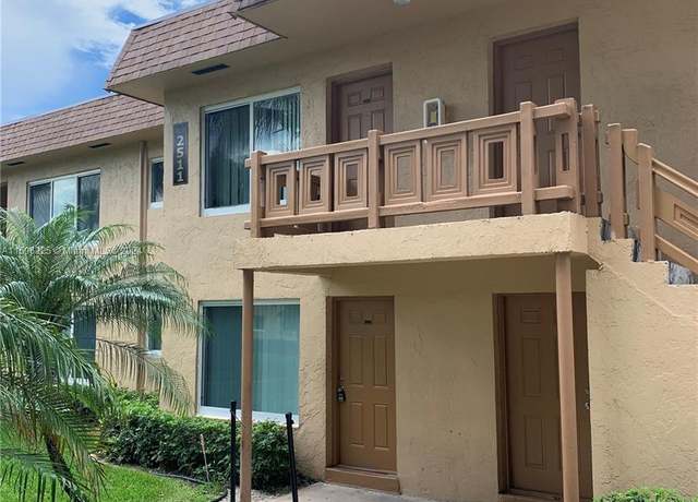 Property at 2511 NW 39th Ter #104, Lauderdale Lakes, FL 33311, 3 beds, 2 baths