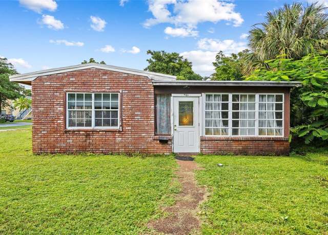 Property at 901 NE 16th Pl, Fort Lauderdale, FL 33305, 2 beds, 1 bath