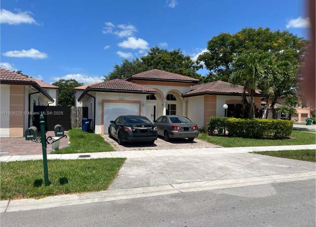 Property at 22932 SW 113th Pl, Miami, FL 33170, 4 beds, 2 baths