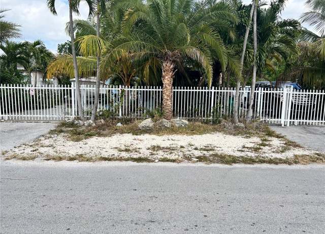 Property at 3121 NW 94th St, Miami, FL 33147, 2 beds, 1 bath