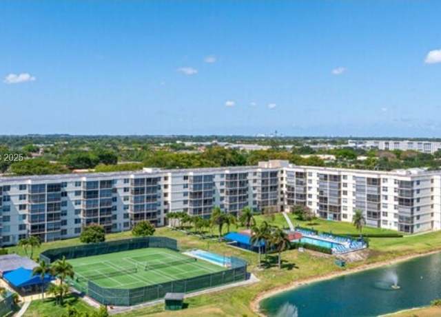 Property at 691 S Hollybrook Dr #104, Pembroke Pines, FL 33025, 2 beds, 2 baths
