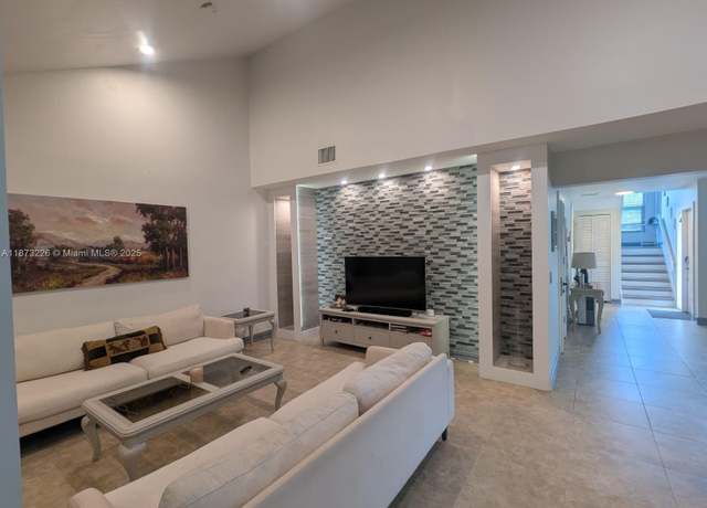 Property at 9317 Ketay Cir #1, Boca Raton, FL 33428, 3 beds, 2.5 baths