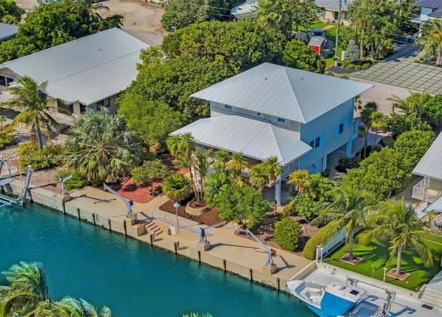 Property at 11257 5th Avenue Gulf, Marathon, FL 33050, 4 beds, 3.5 baths