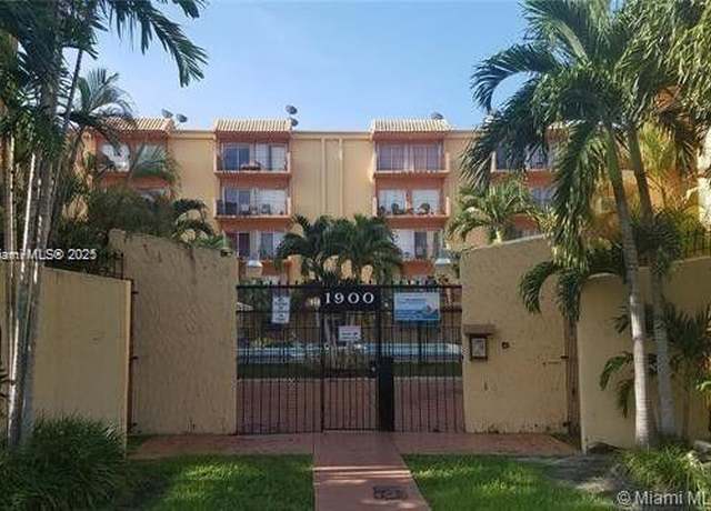 Property at 1900 W 54th St #303, Hialeah, FL 33012, 2 beds, 2 baths