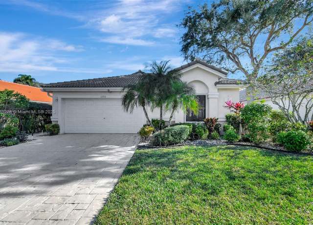 Property at 12915 Coral Lakes Dr, Boynton Beach, FL 33437, 3 beds, 2 baths