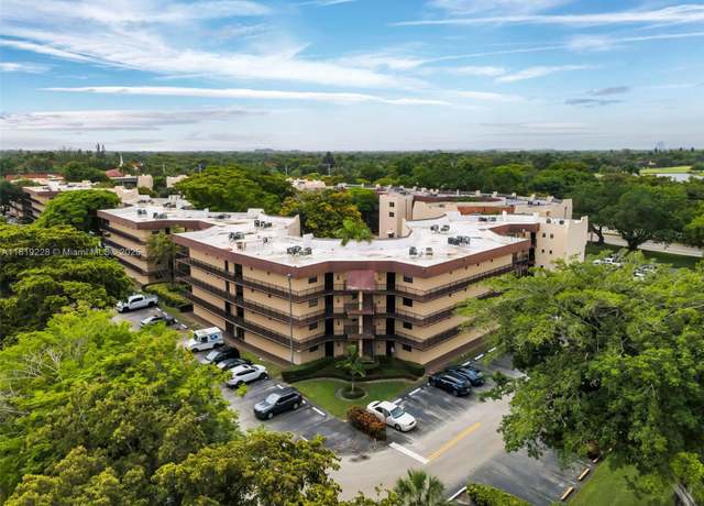 Property at 6855 W Broward Blvd #405, Plantation, FL 33317, 2 beds, 2 baths