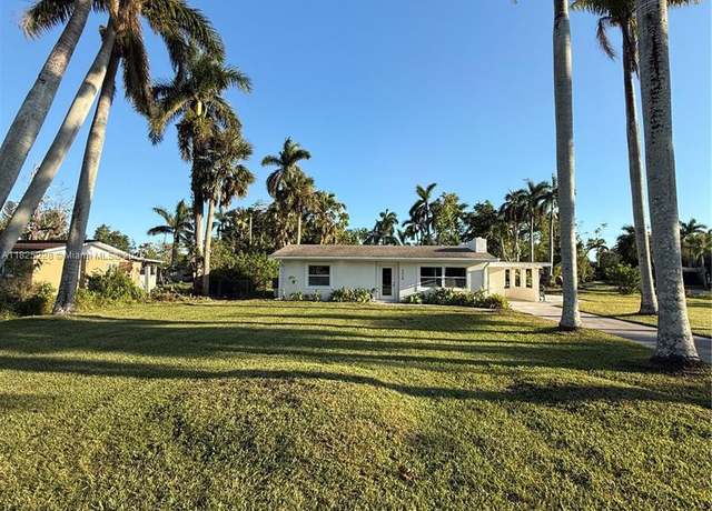 Property at 4438 E Riverside Dr, Fort Myers, FL 33905, 3 beds, 2 baths