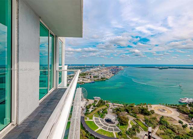 Property at 244 Biscayne Blvd Unit UPH-4907, Miami, FL 33132, 3 beds, 4.5 baths