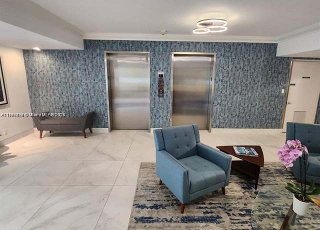 Property at 806 Cypress Grove Ln #403, Pompano Beach, FL 33069, 3 beds, 2.5 baths