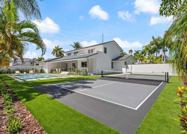 Property at 17745 SW 83rd Ct, Palmetto Bay, FL 33157, 5 beds, 3 baths