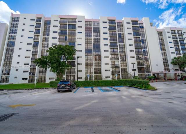 Property at 16909 N Bay Rd #405, Sunny Isles Beach, FL 33160, 1 bed, 1 bath