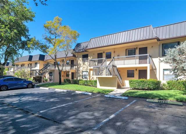 Property at 9165 NW 1st Ct #102, Pembroke Pines, FL 33024, 2 beds, 2 baths