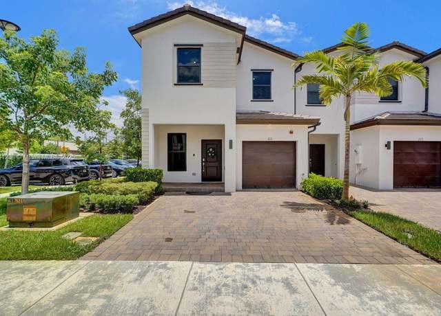 Property at 213 SW 159th Ct, Pembroke Pines, FL 33027, 4 beds, 2.5 baths