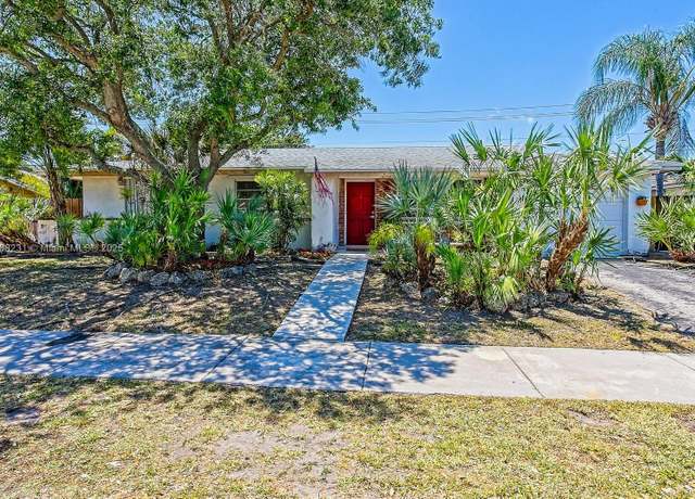 Property at 15830 SW 101st Ave, Miami, FL 33157, 4 beds, 2 baths
