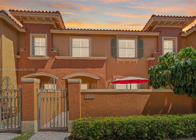 Property at 2232 Coral Reef Ct #2232, Dania Beach, FL 33312, 2 beds, 2.5 baths