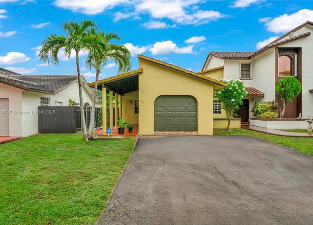 Property at 7517 N Augusta Dr, Hialeah, FL 33015, 3 beds, 2 baths