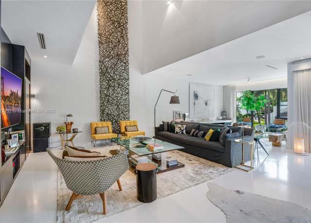 Property at 2000 S Bayshore Dr #47, Miami, FL 33133, 5 beds, 4 baths