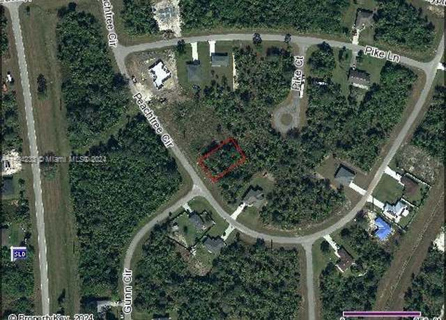 Property at 5024 S Peachtree Cir, La Belle, FL 33935