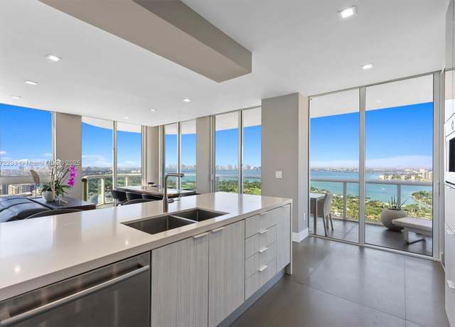 Property at 6365 Collins Ave #4307, Miami Beach, FL 33141, 2 beds, 2 baths