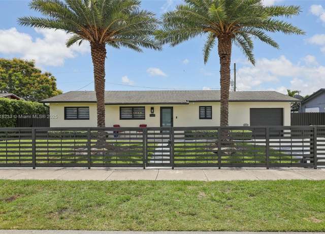 Property at 11752 SW 168th Ter, Miami, FL 33177, 3 beds, 2 baths