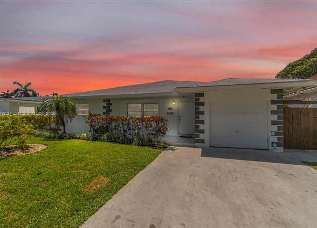 Property at 806 NE 4th St, Hallandale Beach, FL 33009, 3 beds, 3 baths