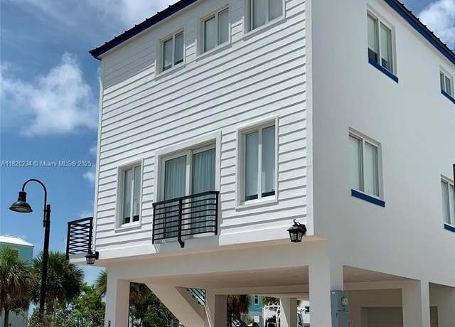 Property at 94825 Overseas Hwy #237, Key Largo, FL 33037, 3 beds, 2.5 baths
