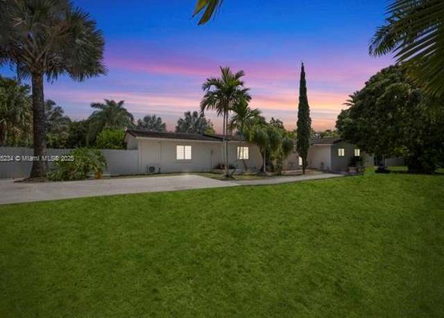 Property at 17975 SW 232nd St, Miami, FL 33170, 4 beds, 3.5 baths