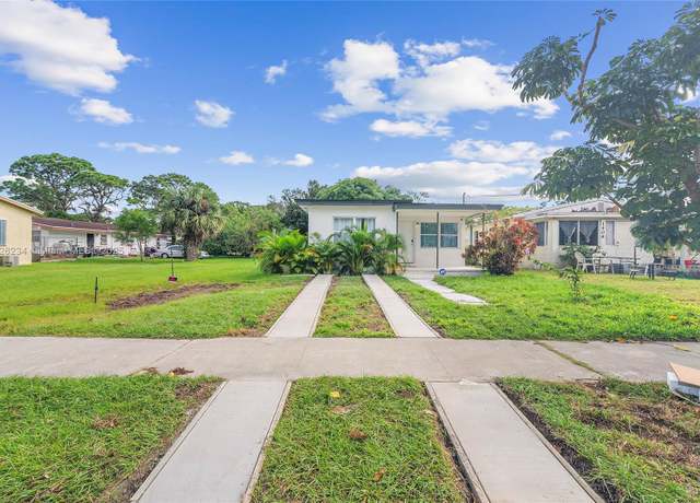 Property at 1408 N 23rd St, Fort Pierce, FL 34950, 3 beds, 1 bath
